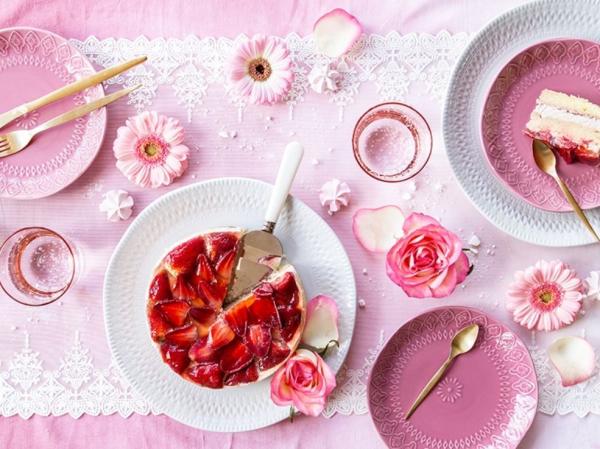 Spitze Stoff auf Rolle. 45cm x 9m