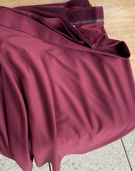 Skirting / Tischrock / ohne Falte / mit Klettband / Standartgröße